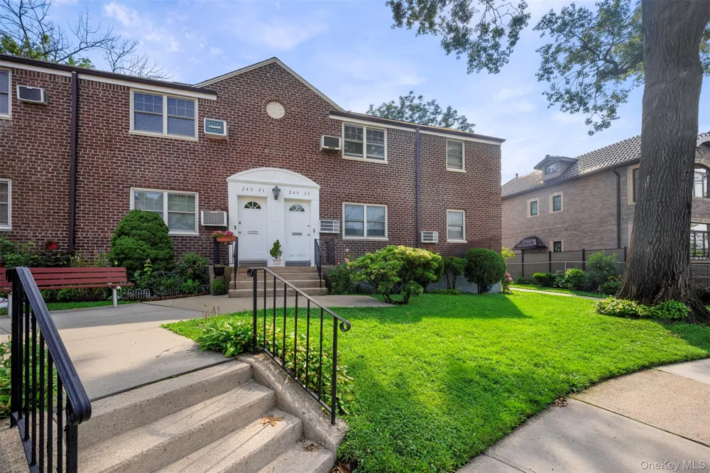 249-33 64th Avenue #1 Little Neck, NY 11362