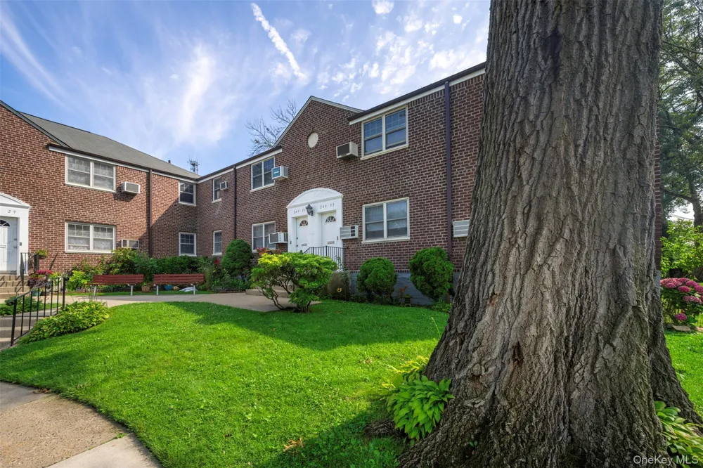 249-33 64th Avenue #1 Little Neck, NY 11362