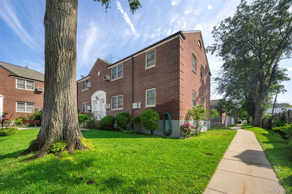 249-33 64th Avenue #1 Little Neck, NY 11362
