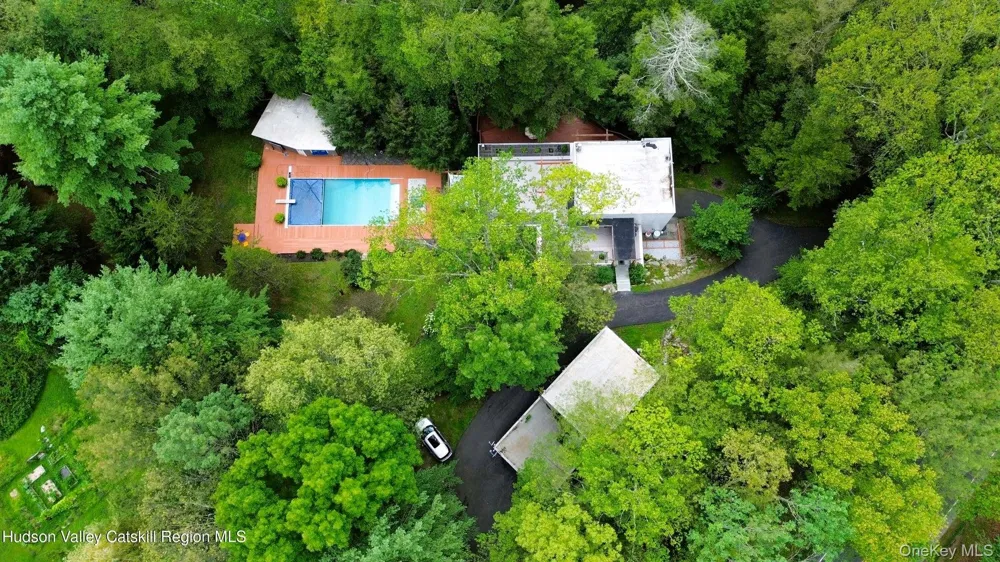 1202 Jackson Corners Road Red Hook, NY 12571