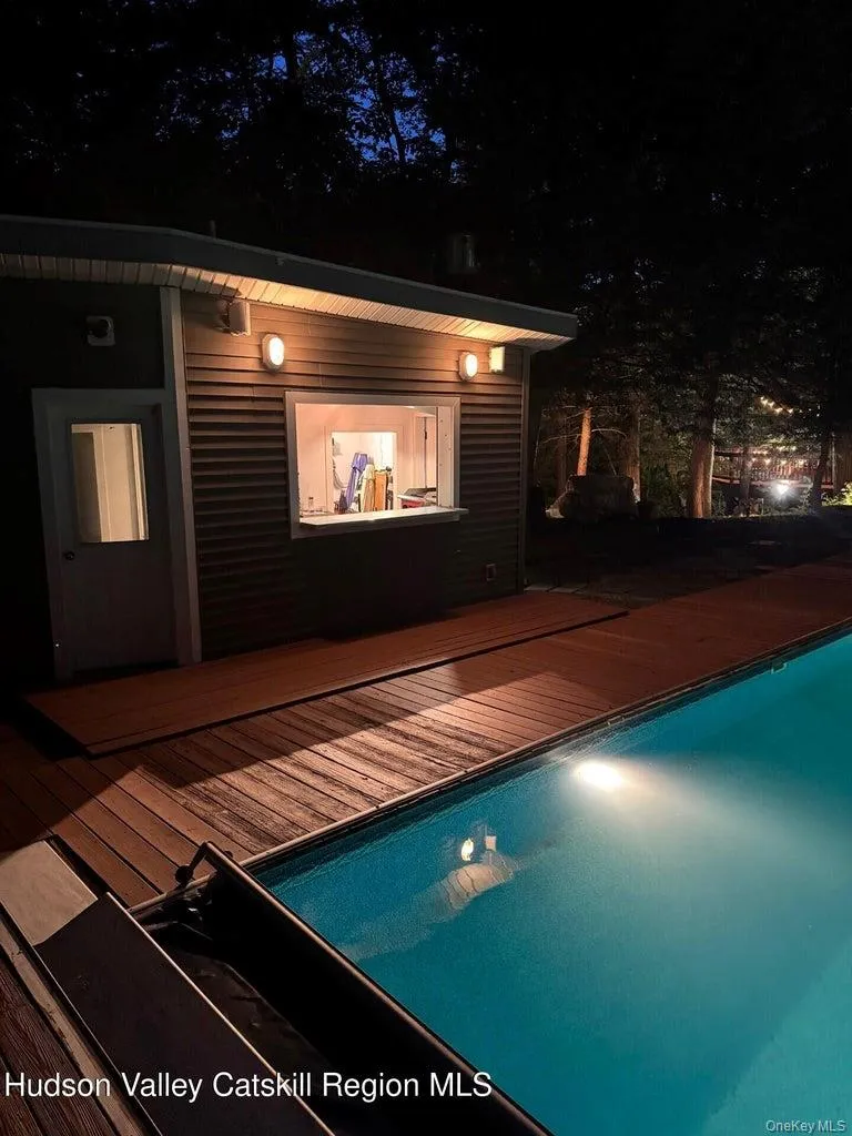 1202 Jackson Corners Road Red Hook, NY 12571