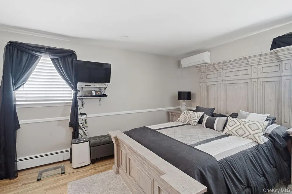 165 Meister Boulevard Freeport, NY 11520