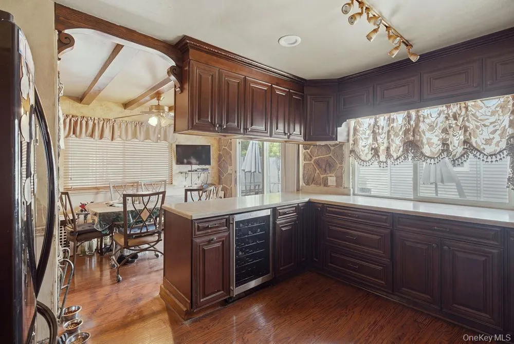 165 Meister Boulevard Freeport, NY 11520