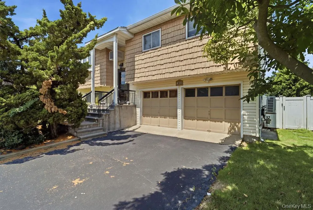 165 Meister Boulevard Freeport, NY 11520