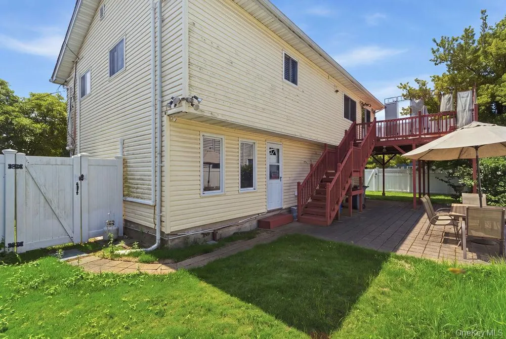 165 Meister Boulevard Freeport, NY 11520