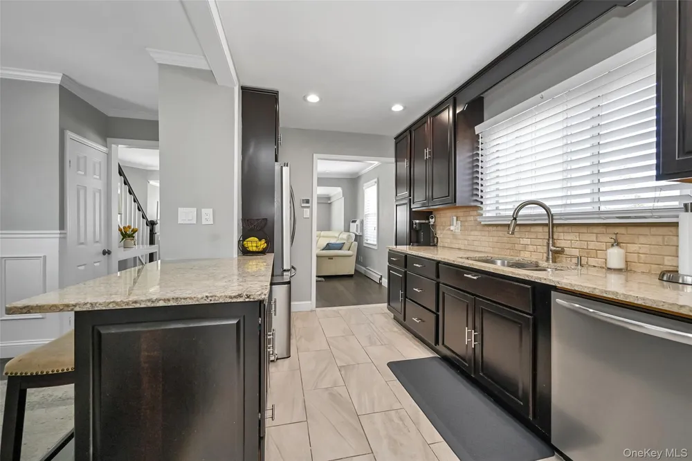 187 Memphis Avenue South Floral Park, NY 11001