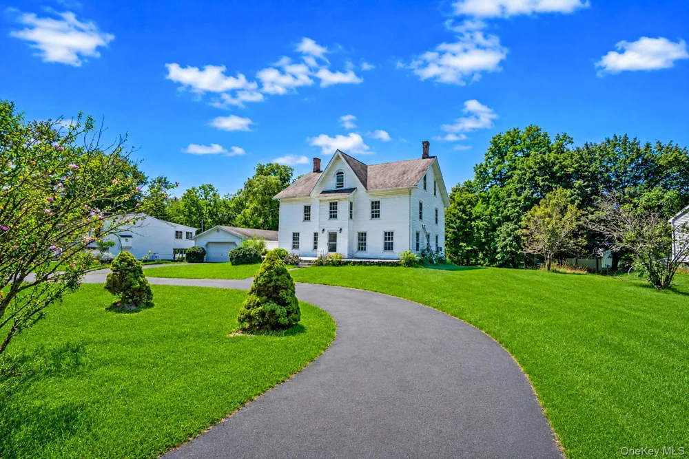 180 Quaker Street Wallkill, NY 12589