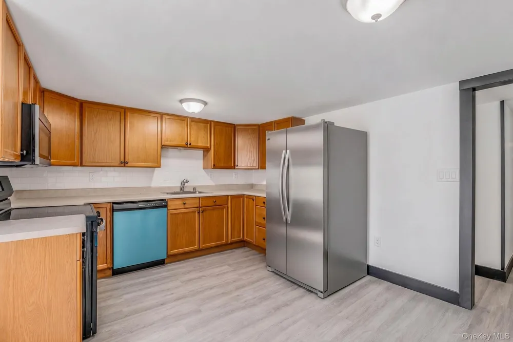 180 Quaker Street Wallkill, NY 12589