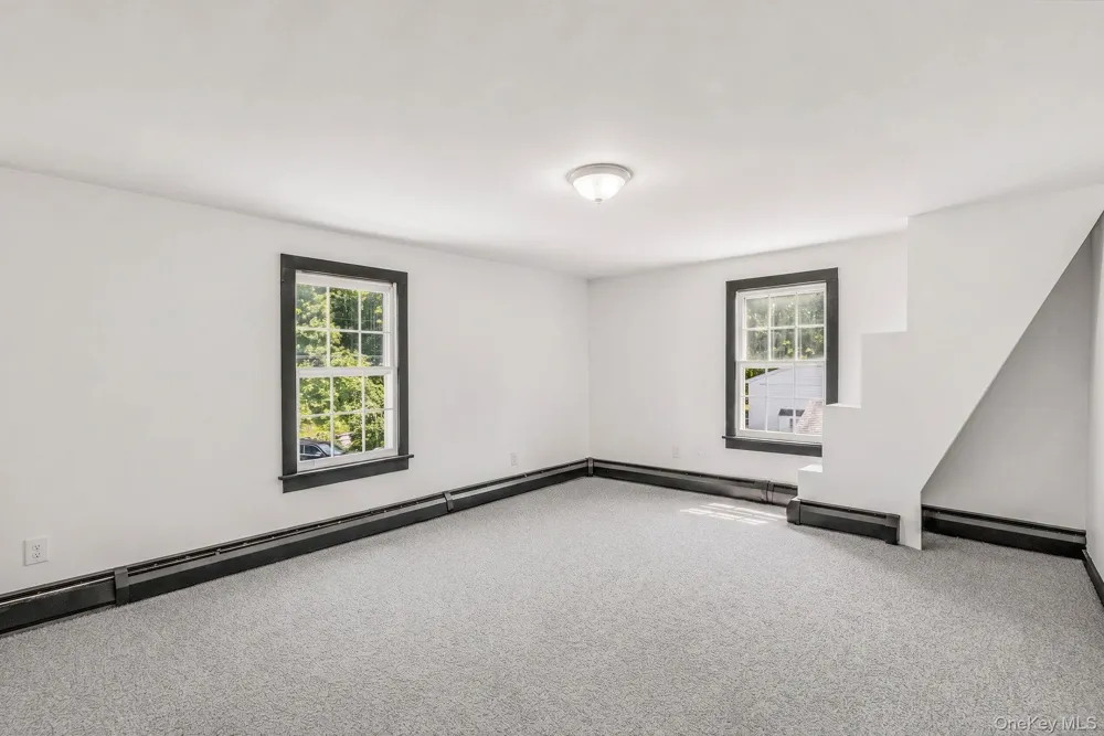 180 Quaker Street Wallkill, NY 12589