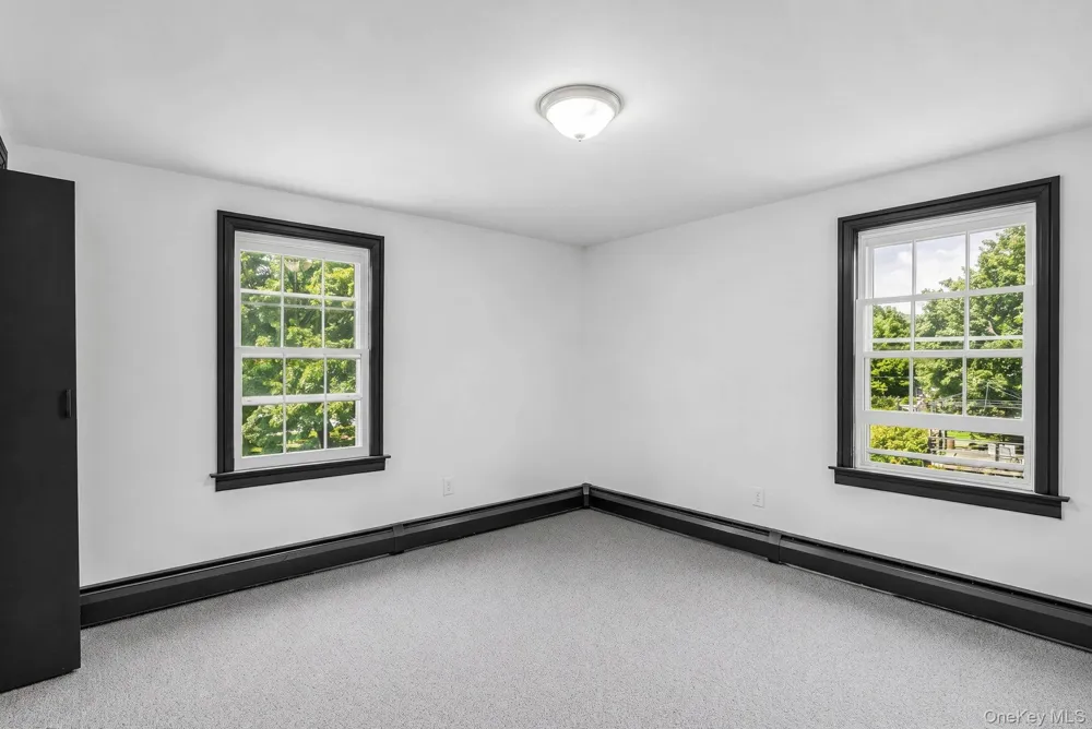 180 Quaker Street Wallkill, NY 12589