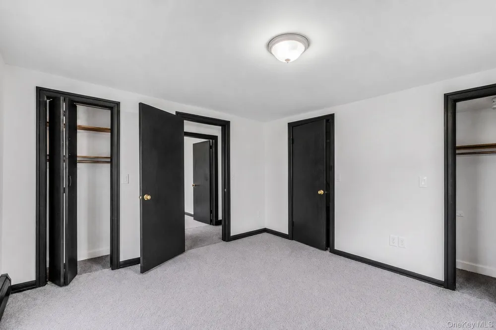 180 Quaker Street Wallkill, NY 12589