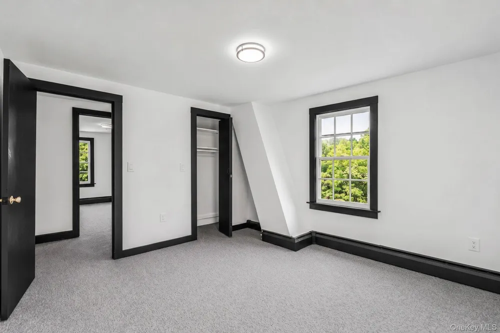 180 Quaker Street Wallkill, NY 12589