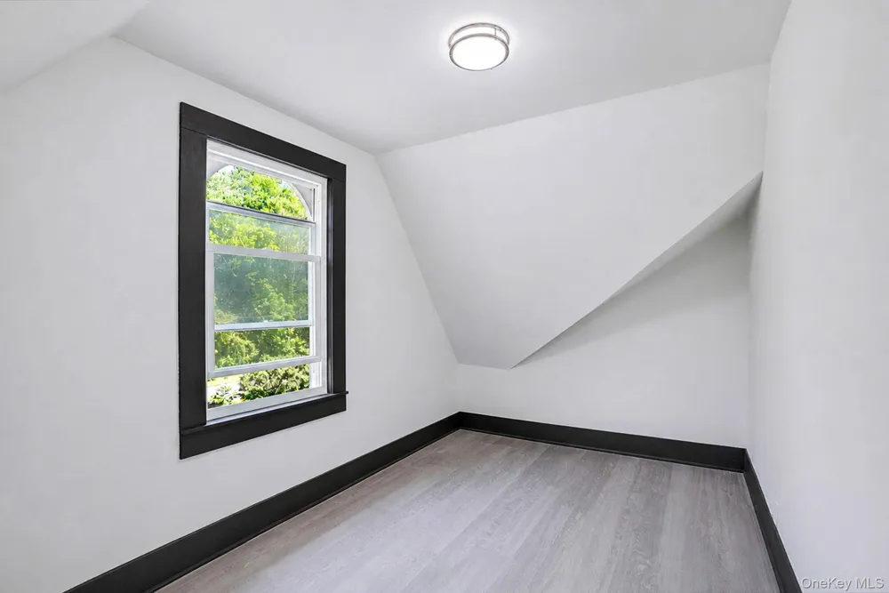 180 Quaker Street Wallkill, NY 12589