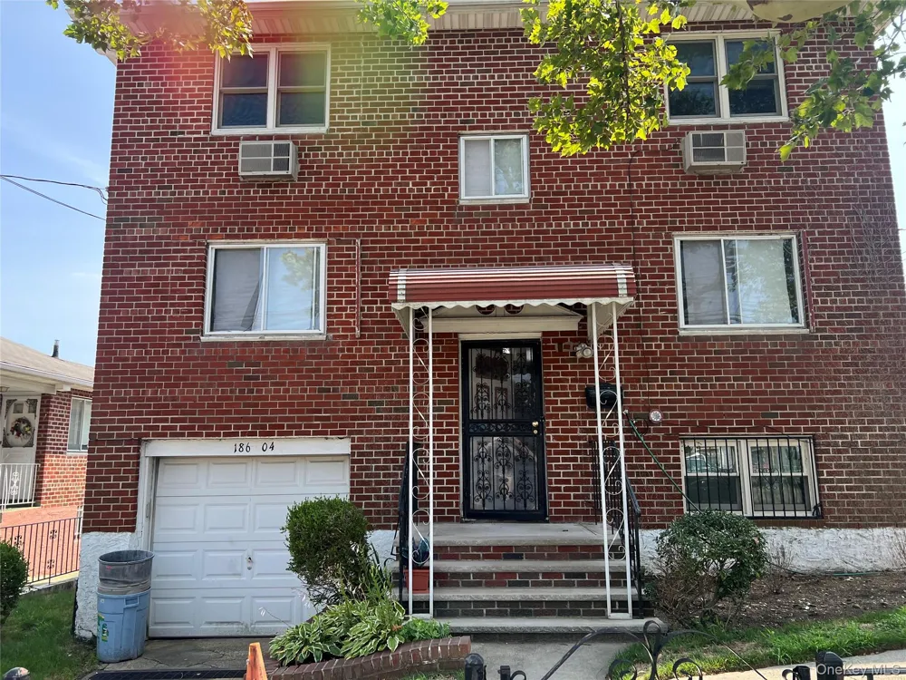 18604 140th Avenue Springfield Gardens, NY 11413
