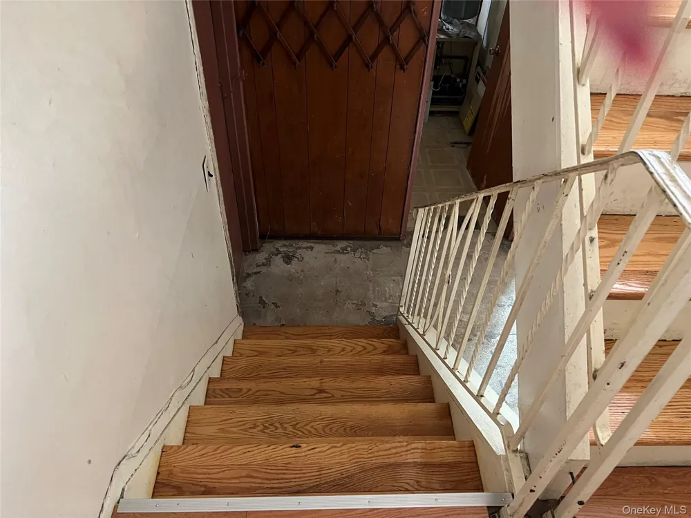18604 140th Avenue Springfield Gardens, NY 11413