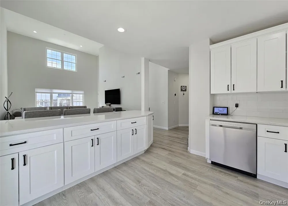 5 Charley Lane Middle Island, NY 11953