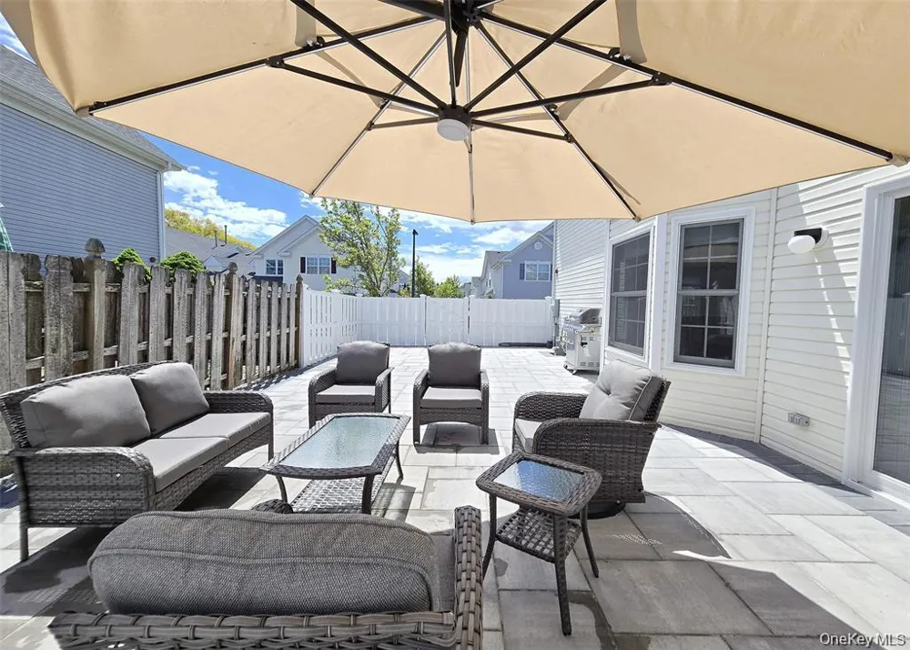 5 Charley Lane Middle Island, NY 11953
