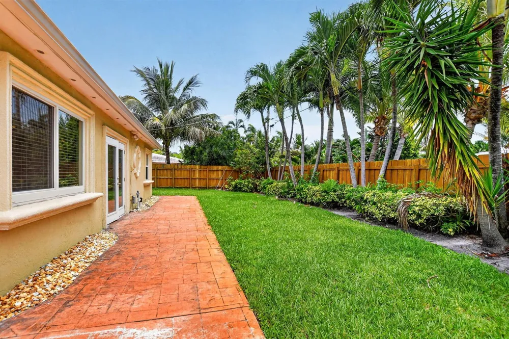 2250 NE 4TH COURT Boca Raton, FL 33431
