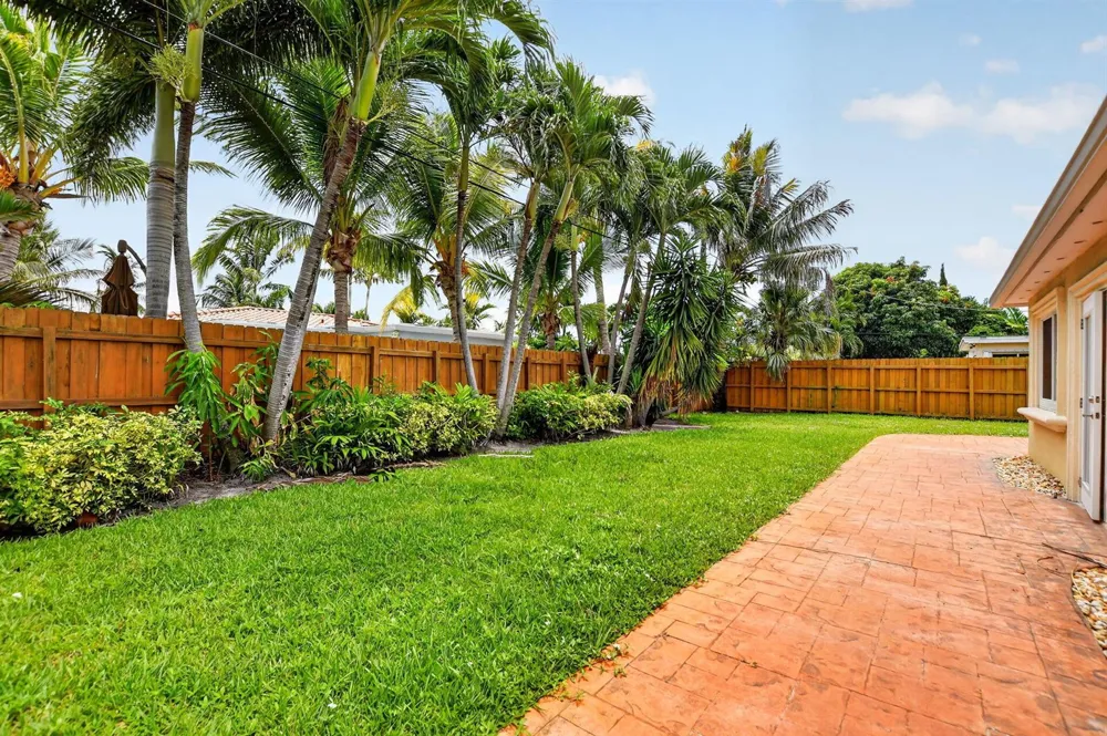 2250 NE 4TH COURT Boca Raton, FL 33431