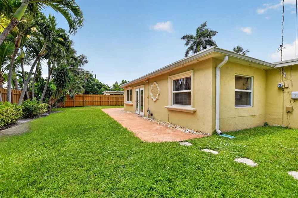 2250 NE 4TH COURT Boca Raton, FL 33431