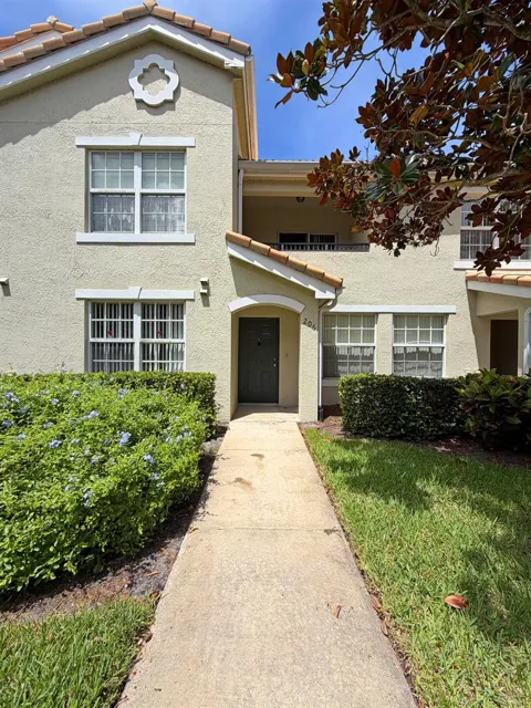 140 SW Peacock Boulevard #21-206