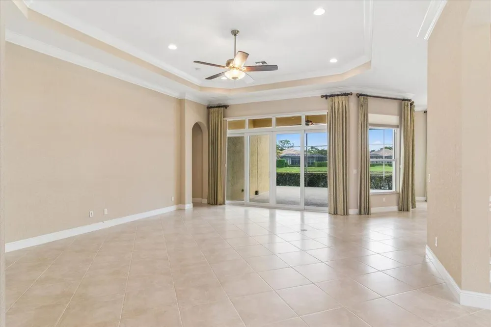 10539 SW CAPRAIA WAY Port St. Lucie, FL 34986