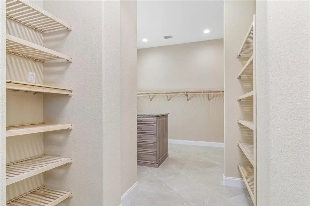 10539 SW CAPRAIA WAY Port St. Lucie, FL 34986