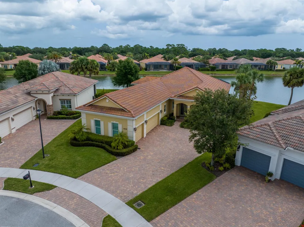 10539 SW CAPRAIA WAY Port St. Lucie, FL 34986