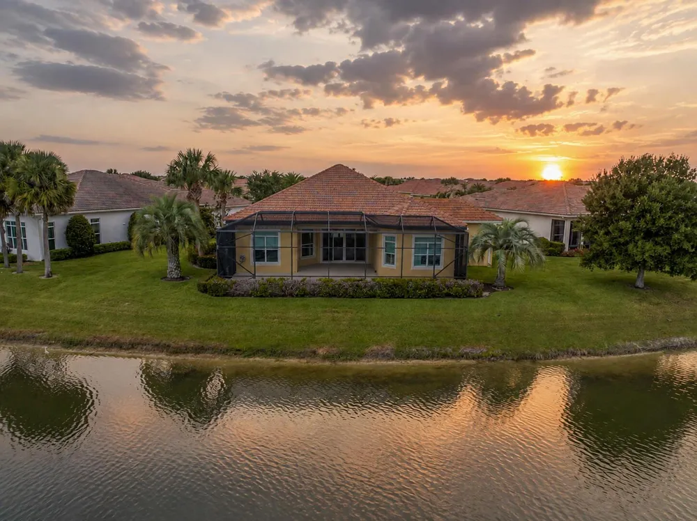 10539 SW CAPRAIA WAY Port St. Lucie, FL 34986