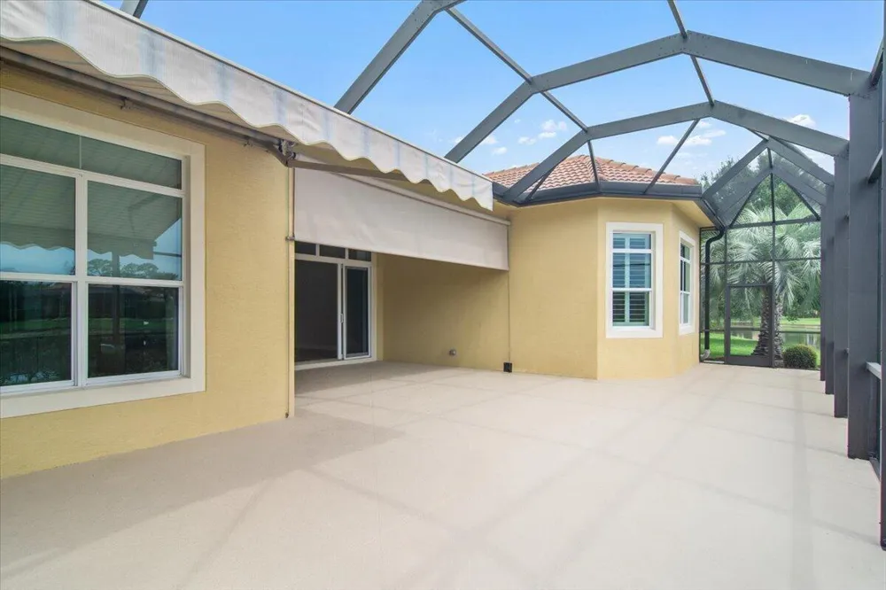 10539 SW CAPRAIA WAY Port St. Lucie, FL 34986