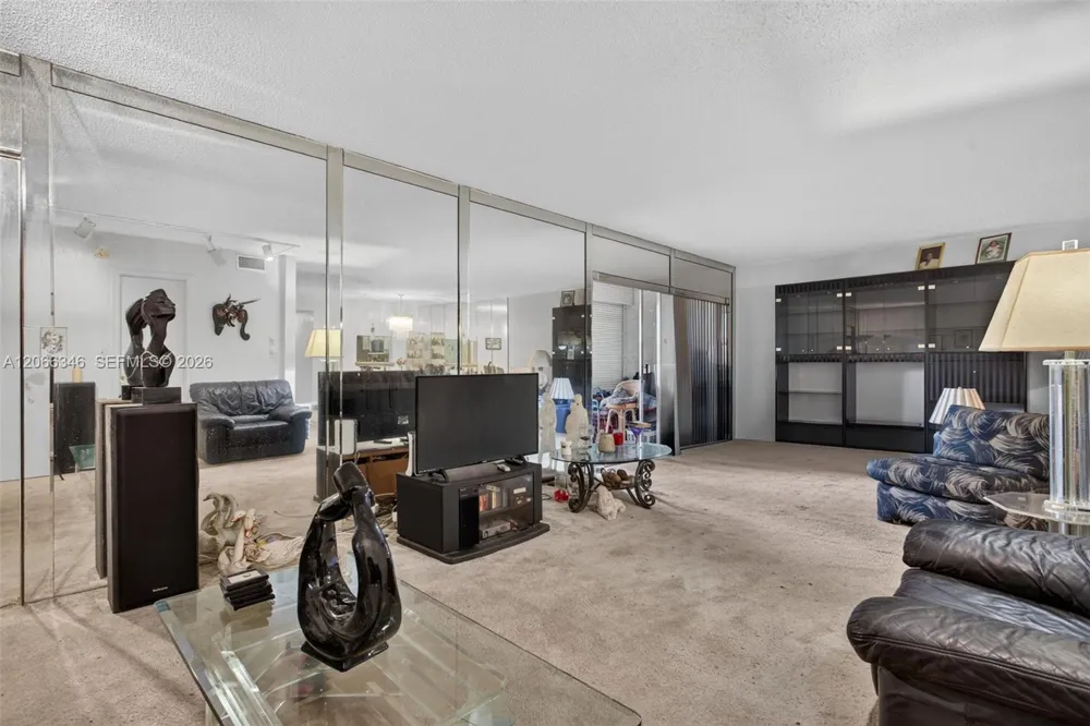 3772 Inverrary Blvd #101 Lauderhill, FL 33319