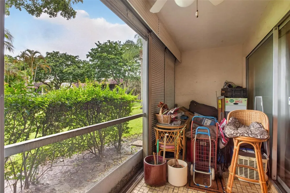 3772 Inverrary Blvd #101 Lauderhill, FL 33319