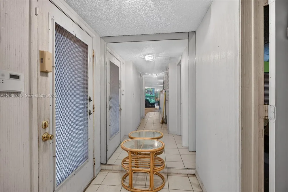 3772 Inverrary Blvd #101 Lauderhill, FL 33319