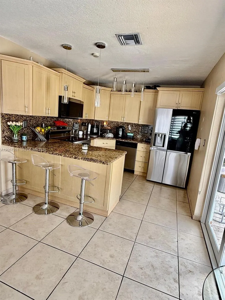 6202 SW 107th Ave #6202 Miami, FL 33173