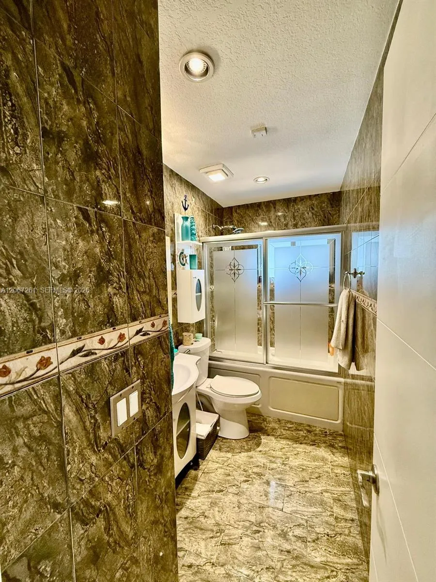 6202 SW 107th Ave #6202 Miami, FL 33173