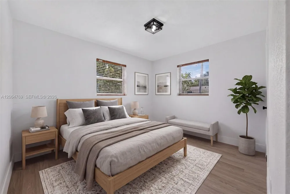 1583 NE 152nd St North Miami Beach, FL 33162