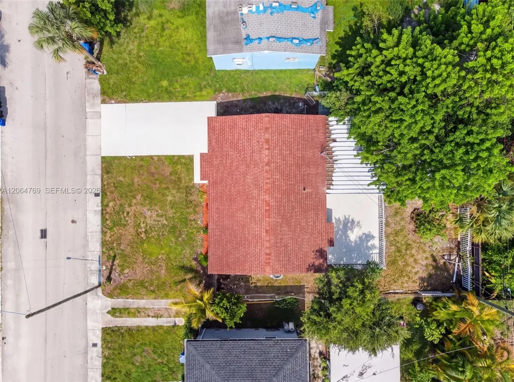 1583 NE 152nd St North Miami Beach, FL 33162