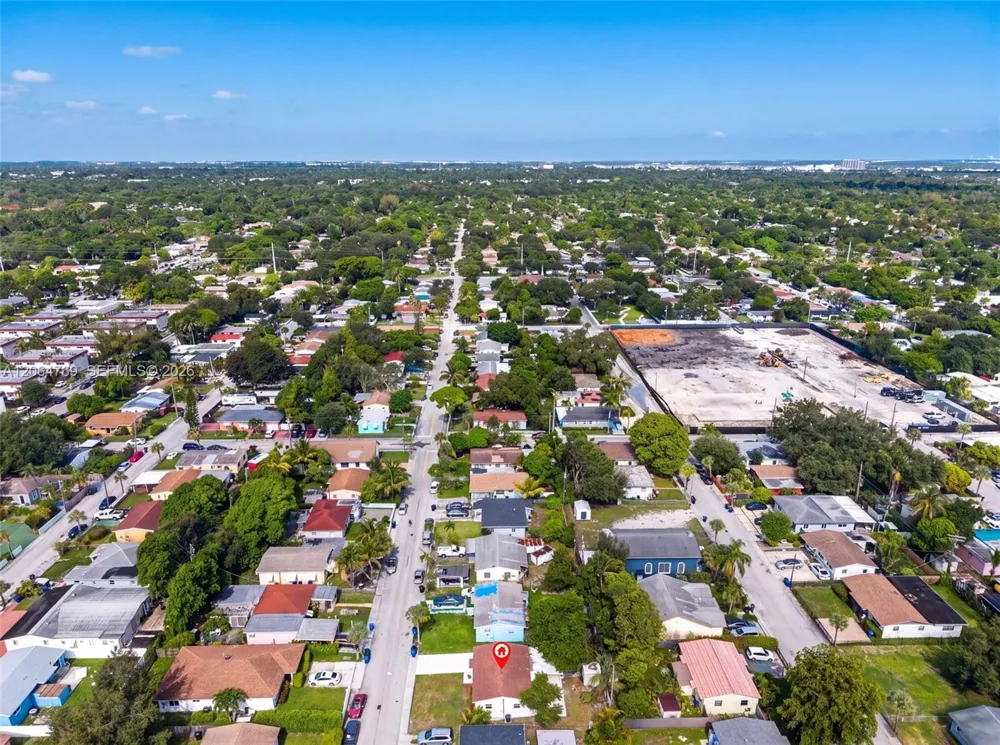 1583 NE 152nd St North Miami Beach, FL 33162