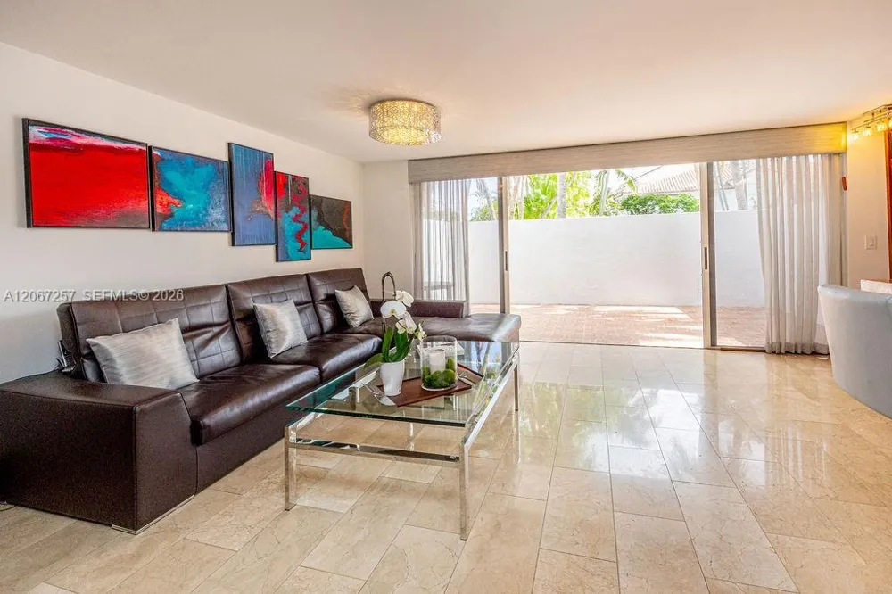 20935 NE 37th Ct Aventura, FL 33180