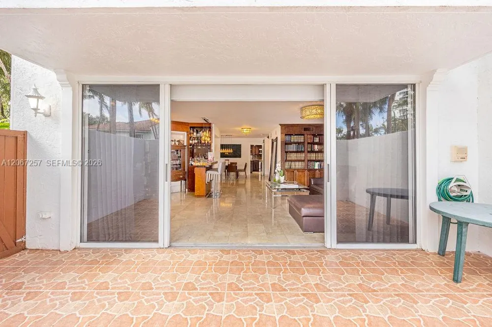 20935 NE 37th Ct Aventura, FL 33180