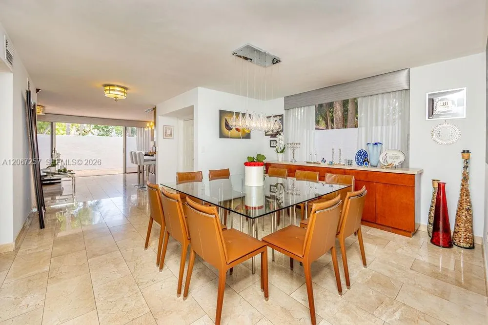 20935 NE 37th Ct Aventura, FL 33180