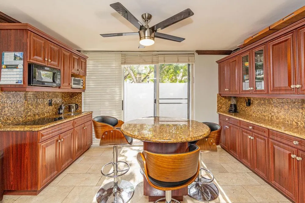 20935 NE 37th Ct Aventura, FL 33180