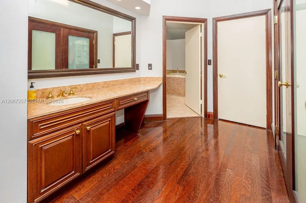 20935 NE 37th Ct Aventura, FL 33180