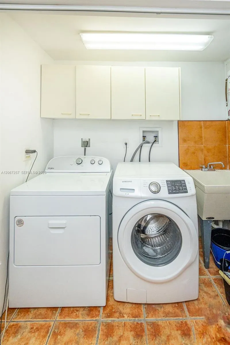 20935 NE 37th Ct Aventura, FL 33180