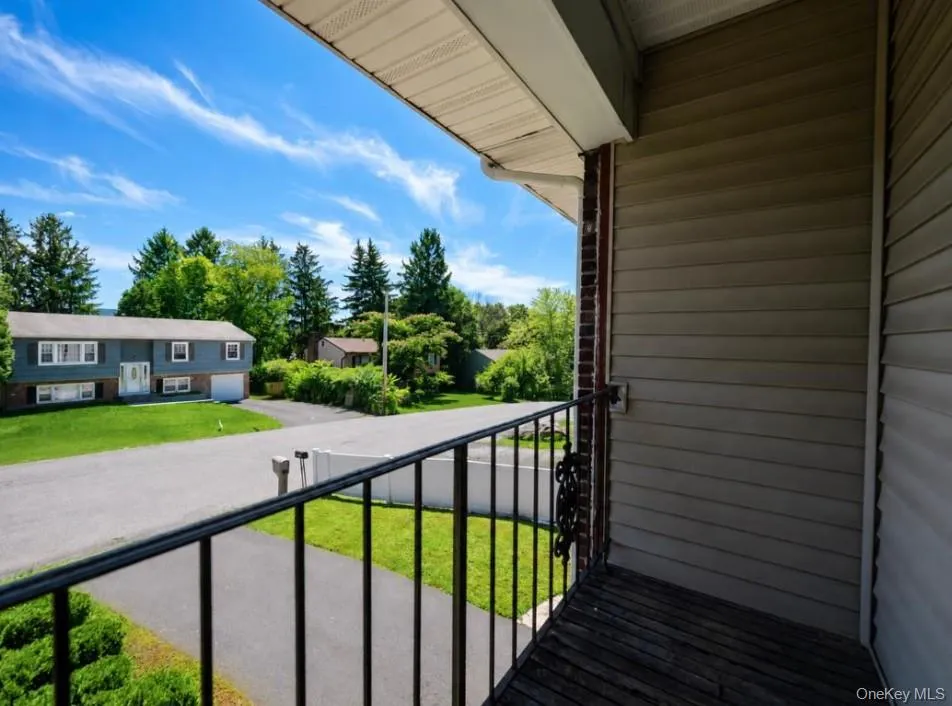 82 Vails Gate Heights Drive New Windsor, NY 12553