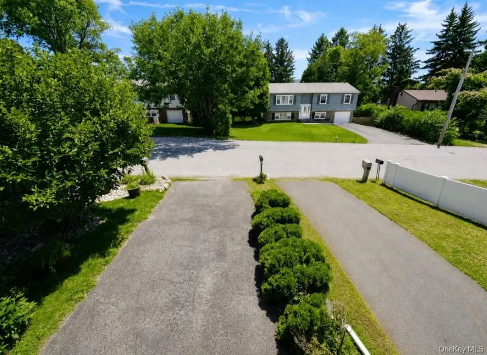 82 Vails Gate Heights Drive New Windsor, NY 12553