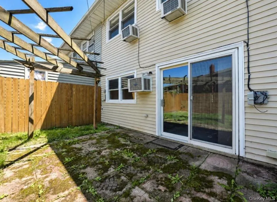 82 Vails Gate Heights Drive New Windsor, NY 12553