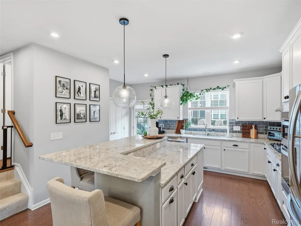 227 Sydney Court Plymouth City, MI 48170