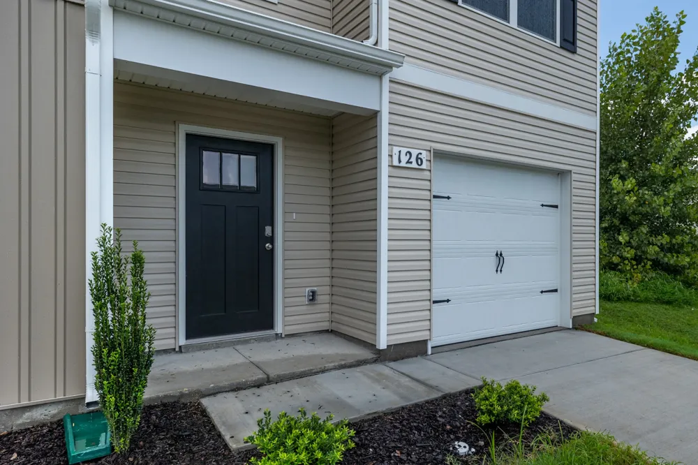 126 Mattie Ct Lewisburg, TN 37091