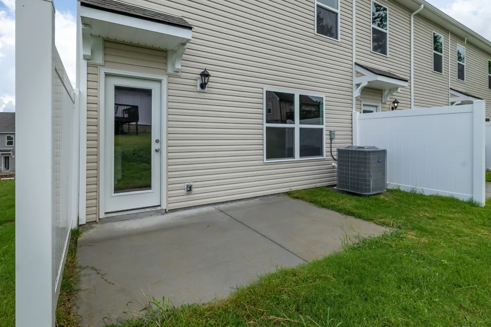126 Mattie Ct Lewisburg, TN 37091